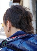 asymetryczne fryzury krótkie - uczesanie damskie zdjęcie numer 163B